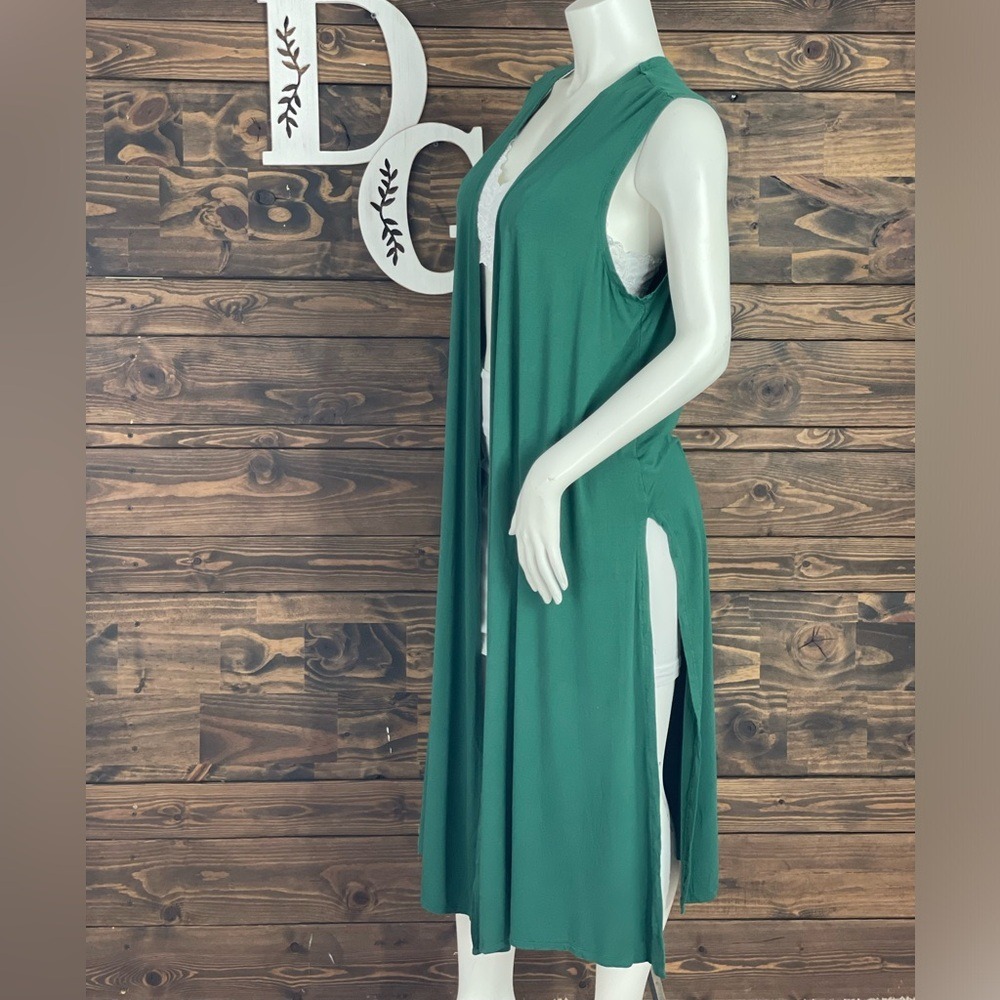 LuLaRoe | Sleeveless‎ Cardigan Vest Split Hem Green Long Duster